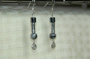 dark-greys-earrings
