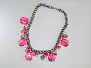 Dark pink and flowers chunky baubles necklace